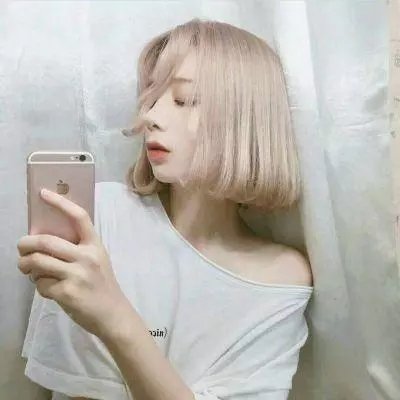 我，克罗蒂亚封面